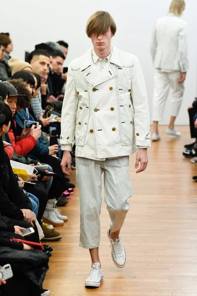 Look 35